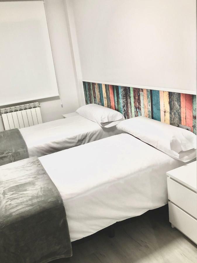 Apartamento W W W GoyaHospitales es Bajo B León Exterior foto